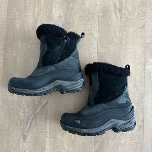 North Face Winter Boots Warm and Fully Waterproof size 7.5